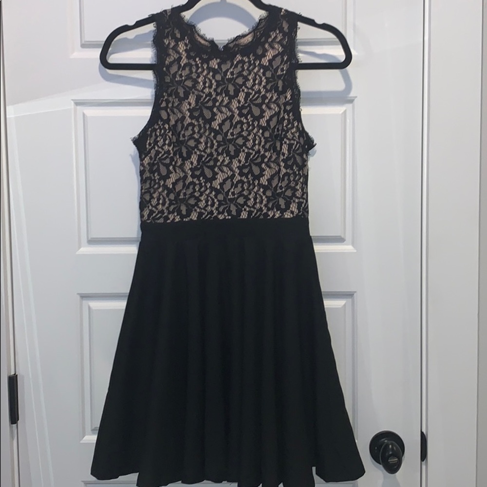 FRANCESCAS / Black and Tan Dress